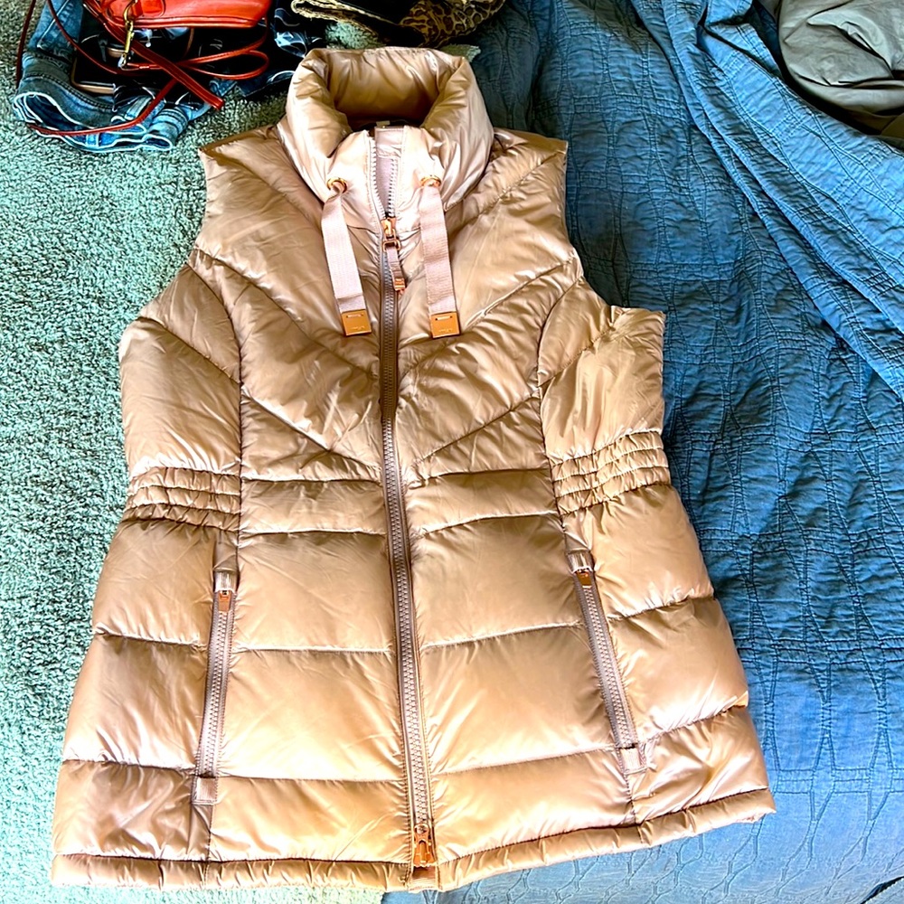 Athleta vest